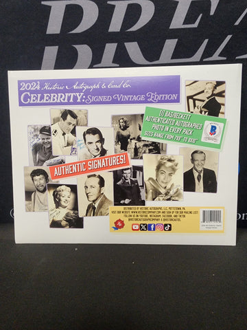 1 BAS/Beckett autographed and authenticated photo in every pack.