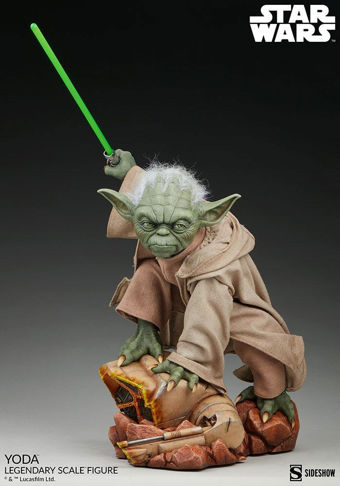 YODA Legendary Scale™ Figure by Sideshow Collectibles